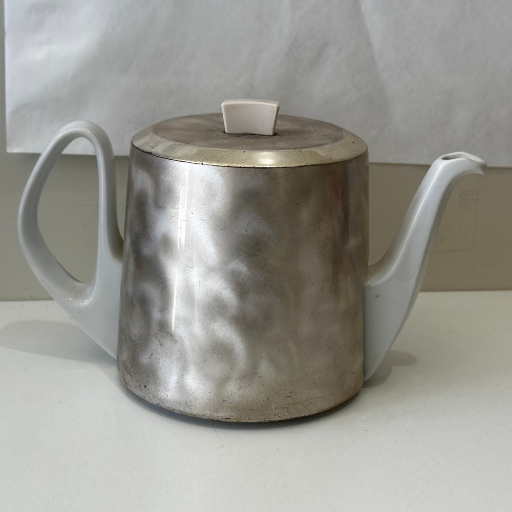 Bauscher Weiden Bavaria Germany Porcelain Teapot with Hammered Thermal Cozy MCM